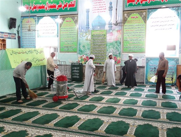 آیین غبارروبی و عطرافشانی مساجد در مه ولات برگزار شد+تصاویر