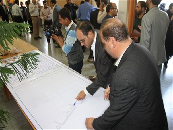 امضای طومار حمایت مهندسین کشاورزی زنجان از گزاره برگ ایرانی+تصاویر