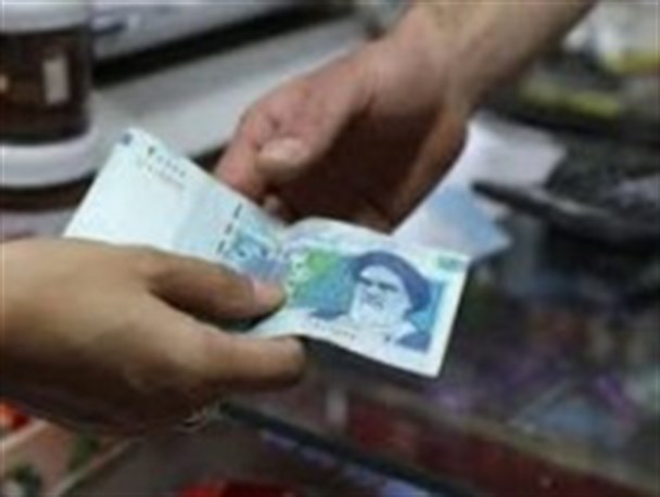 از رکود بازار در مشهد/تقاضای مردم برای کالاهای ضروری کاهش یافته است