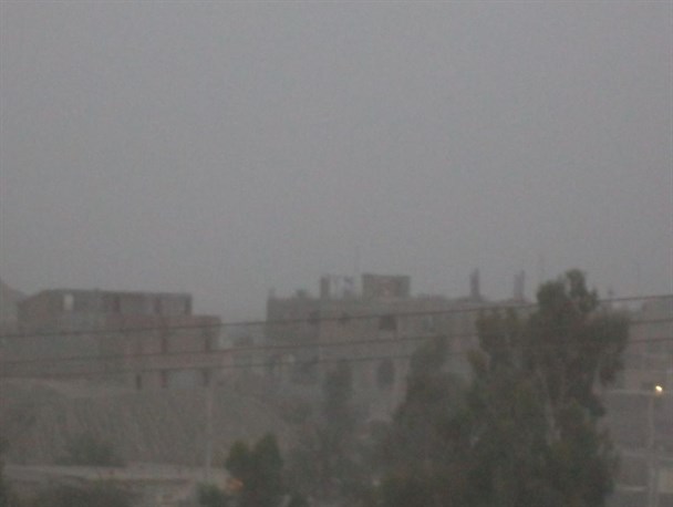 گزارش تصویری/گرمای شدید با چاشنی طوفان شن، مهمان ناخوانده شهرستان سرباز