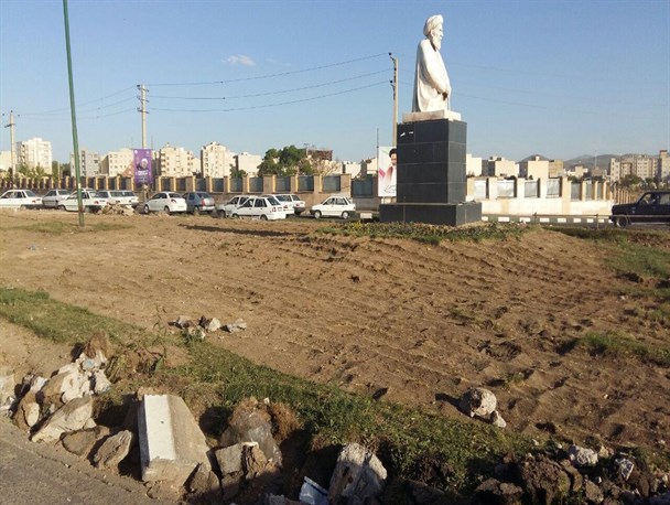 میدان مدرس زنجان به تقاطع چراغدار تبدیل شد/ ادامه علمیات اجرایی برای بهره برداری کامل