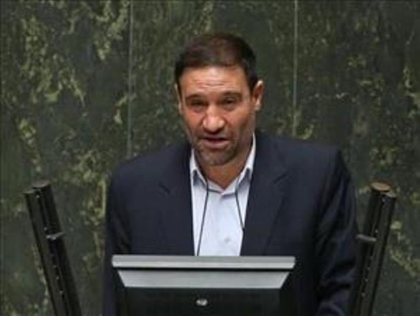 دولت‌مردان جرأتی برای مقابله با آمریکایی‌ها ندارند/ منتظر درس عبرت گرفتن روحانی هستم