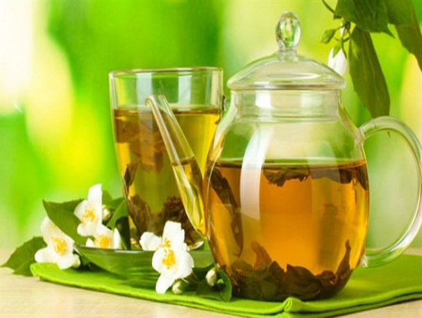استفاده از چای سبز در ماه رمضان، عوارض خوراکی های شیرین را کاهش می دهد