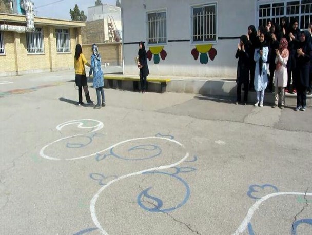 افتخار آفرینی دختران سرخه ای در "نمایشنامه سلامتی به زبان انگلیسی" و "مسابقه وبلاگ نویسی"