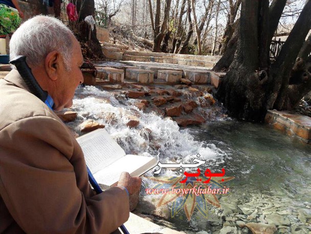 شب نشینی های بعد از افطار تا بیدار شدن در سحربا صدای مناجات و اذان پیرغلامان روستا
