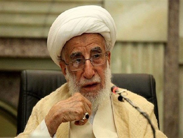فعالان اقتصادی باید مجاب به سرمایه‌گذاری در بخش تولید شوند
