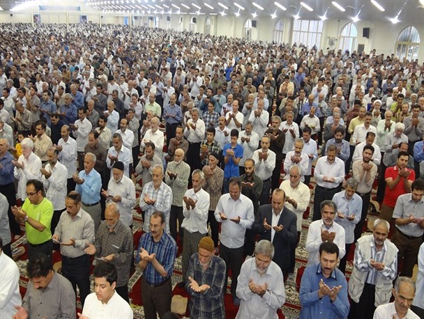 نماز عید سعید فطر در نهاوند اقامه شد+ تصاویر