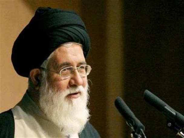 صلح امام حسنی جشن و خوشحالی ندارد/ لغو تحریم ها برای برای باز شدن دروازه دزدی از کشور است