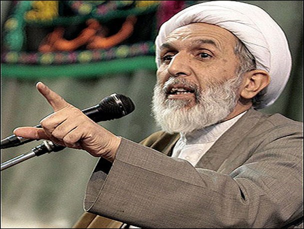 هرگونه قراردادی که باعث مخدوش شدن قدرت ایران در منطقه شود خیانت است