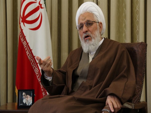 دست از نقد بر نمی‌داریم