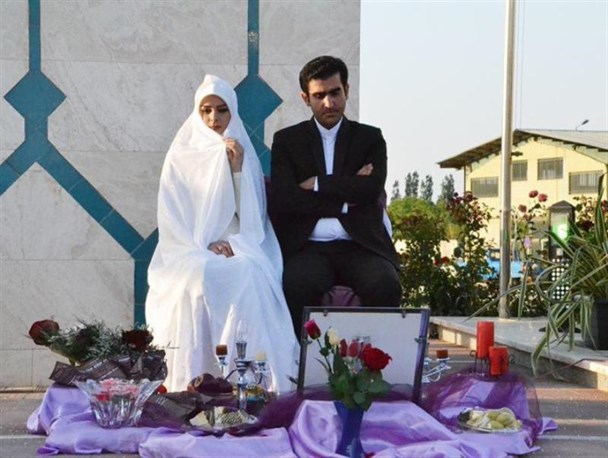 عهد آسمانی زوج دانشجو در مزار شهدای گمنام دانشگاه آزاد ارومیه