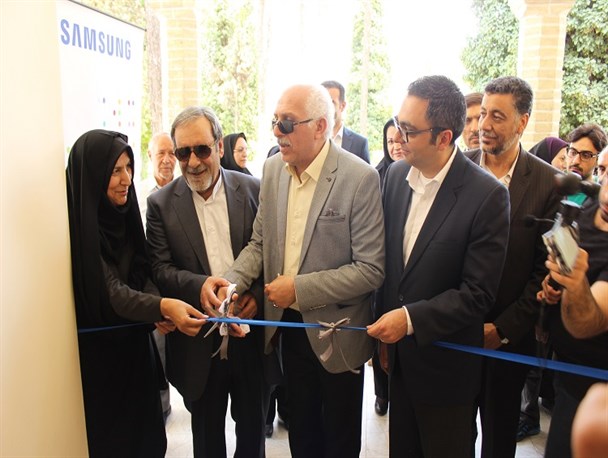 افتتاح اولین کتابخانه دیجیتالی گویا ویژه روشندلان در کرمان