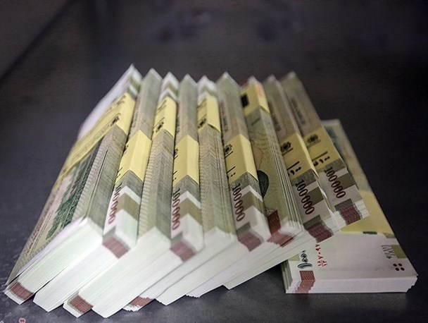 استقراض ۳۹ هزار میلیارد تومانی دولت از بانک مرکزی/ دولت آمارهای رسمی را هم تکذیب می‌کند؟