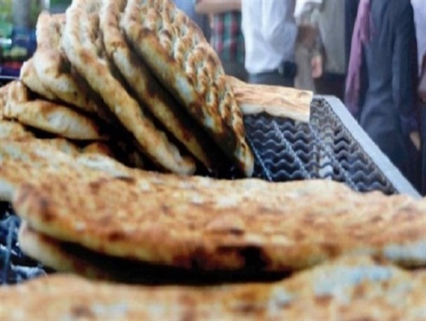 امکان پرداخت یارانه نان در قالب کالابرگ الکترونیکی/ ۳۲ درصد جمعیت ایران زیر خط فقر