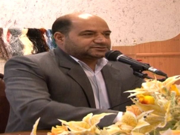 مدد جویان کمیته امداد امام خمینی(ره) بناب صاحب شغل می شوند