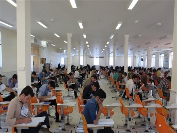 دانش آموزان فریدونشهری هشت رتبه برتر در کنکور ۹۵ کسب کردند