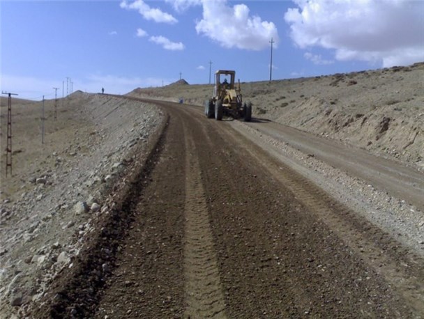 یک هزار کیلومتر از راههای روستایی هرمزگان در سال جاری آسفالت می شود