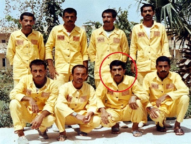 اسارت 7 روز بعد از آغاز جنگ تحمیلی/ شکنجه روانی اسرای ایرانی با راه رفتن روی جمجمه مردگان