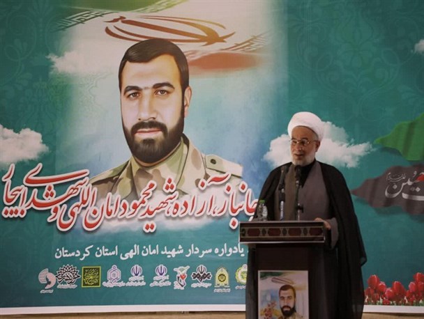 شهدا، علما و ایثارگران بیجار چشم و چراغ این استان  کردستان هستند