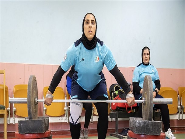 حسینی: فکر نمی‌کردم در وزنه‌برداری بانوان مدال بگیرم/ برای سهمیه المپیک از جان مایه می‌گذارم