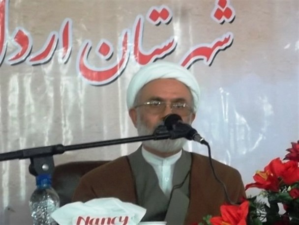 می میرم ولی ذلت نمی پذیرم شعار شهدا بود