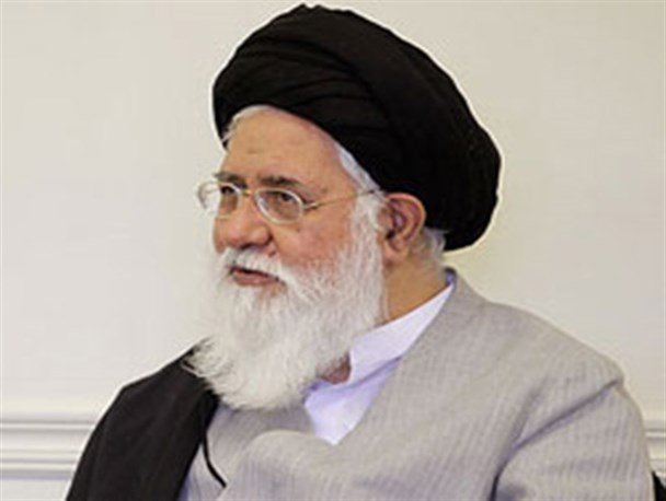 آیت‌الله خزعلی الگوی نیروهای انقلابی است/ایشان برای به ثمر رسیدن این انقلاب مجاهدت های فراوانی کرد