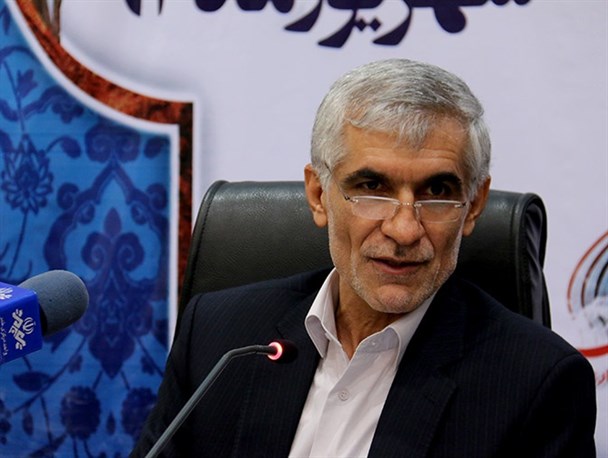 چرا منتقدین را دعوت نکردید/ در حوزه شهرستان خودتان صحبت کنید!