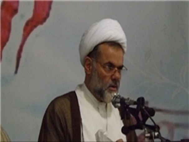مردم در زمان جنگ تحمیلی مردانه در مقابل دنیای استکبار ایستادند/تلاش برخی عناصر برای دوری از روحیه جهادی جوانان به ثمر نخواهد رسید