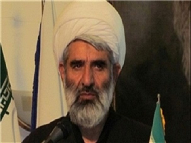 بعضی در دفاع از فرزندانشان اعمال انقلابی خود را تباه می کنند/ بازخوانی درس های دفاع مقدس منشاء هدایت و راهنمایی خواهد بود