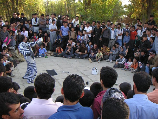 جشنواره منطقه ای تئاتر خیابانی شهروند جنوب کشور پایان یافت