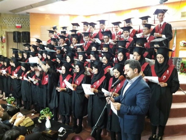 جشن فارغ التحصیلی دانشجویان پزشکی ورودی ۸۸ در بیمارستان امام رضا(ع) برگزار شد+تصاویر
