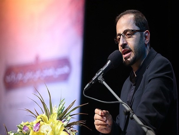 شعر انقلاب، مرهون ذوق و سلیقه شعر شهریار است