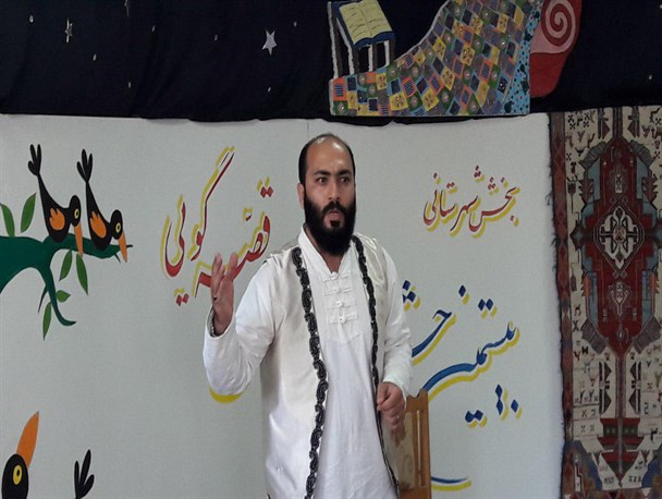 قصه گوی پارسآبادی برگزیده مرحله استانی بیستمین جشنواره بین المللی قصه گویی