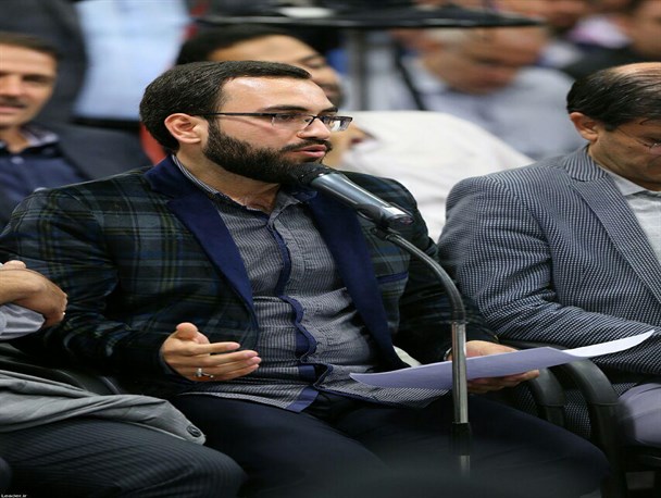 وضعیت شعر آیینی در قم مطلوب است