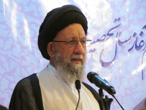 امروز باید جهان اسلام را از تفرقه نجات دهیم