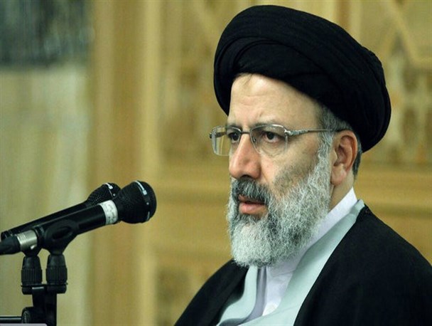 مرحوم آیت‌الله خزعلی در کنار زدن نقاب از چهره منافقان مردانه وارد میدان شد