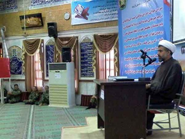 هیچ قدرتی نمی توان با ایران اسلامی مقابله کند/ نیروهای مسلح بازوان قدرتمند کشور هستند