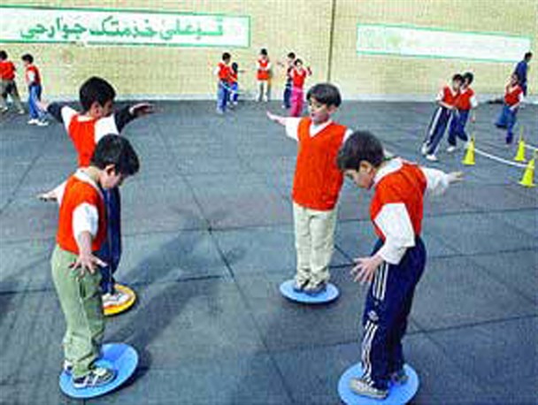 امسال 100 میلیون ریال تجهیزات ورزشی در اختیار مدارس قرار گرفت