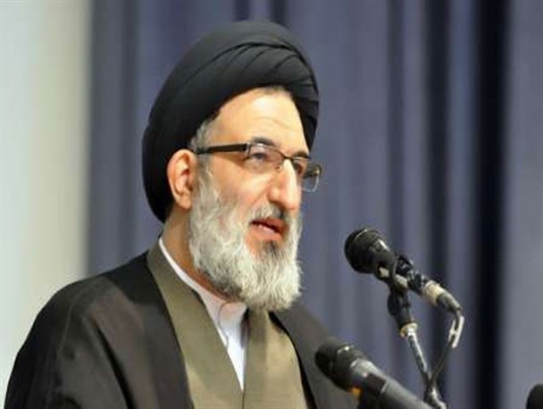 معتقدین به جدایی دین از سیاست سرمایه های دشمن هستند