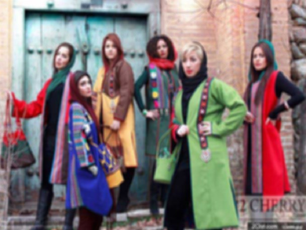 در برگزاری جشنواره های مد و لباس، رضای رهبری نیست !/زنان ایرانی عامل عزت در روابط بین الملل