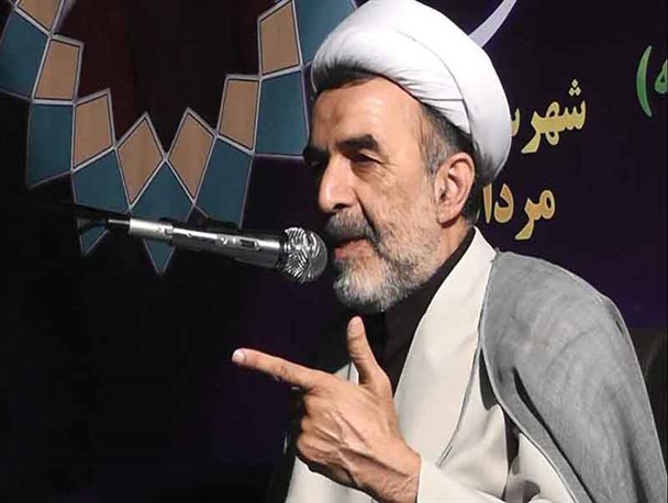 کسانی که می‌گویند نیروهای نظامی را کنار بگذاریم اگر راست می‌گویند محافظان خود را کم کنند