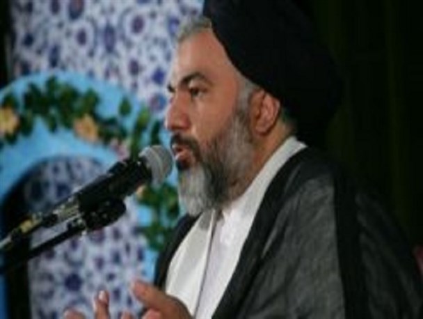 بی‌غیرتی مردان عامل پوشش نامناسب بانوان است