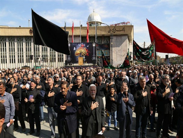 جاماندگان اربعین در همدان با زوار کربلا همنوا شدند+عکس