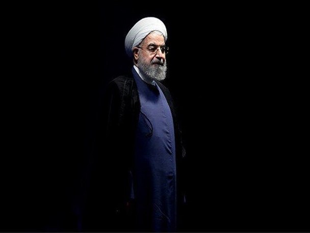 چرا بودجه در دولت روحانی ۱۲ برابر شد؟/ آقای نیلی، مگر طراح اول اقتصادی دولت روحانی نبودید؛ امروز نگران شده‌اید!؟/ دولت قبل با اقداماتش کشور را به سمت فروپاشی برد