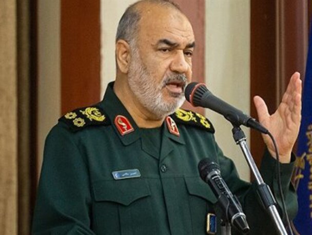 شهید سلیمانی با گذشت زمان زنده‌تر تجلی می‌کند