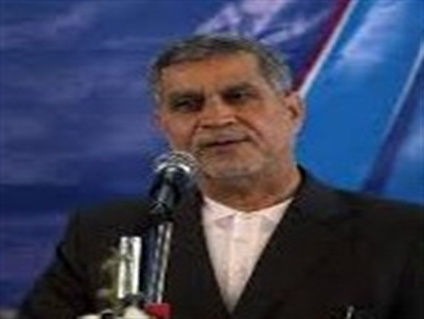 نباید بر سر عزتمان معامله کنیم/ فتنه گران در سودای تطهیر خود هستند