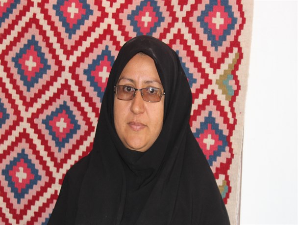 مهمترین چالش صنایع دستی؛ پیدا کردن «بازار فروش» است/ لزوم حمایت جدی صنایع دستی خاتم از طرف دولت