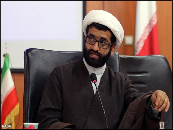 اولین گام برای خروج از انفعال در عرصه فضای مجازی، اراده و استقلال است