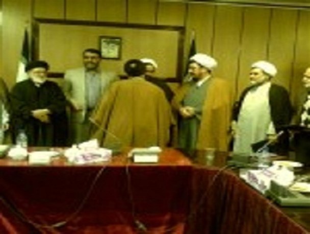 نباید اجازه دهیم تازه به دوران رسیده ها آمریکا را کدخدا بداند