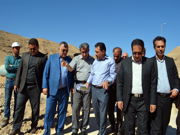 بازدید مسئولین کشوری و شهرستانی از محور شیراز- لارستان-بندرعباس